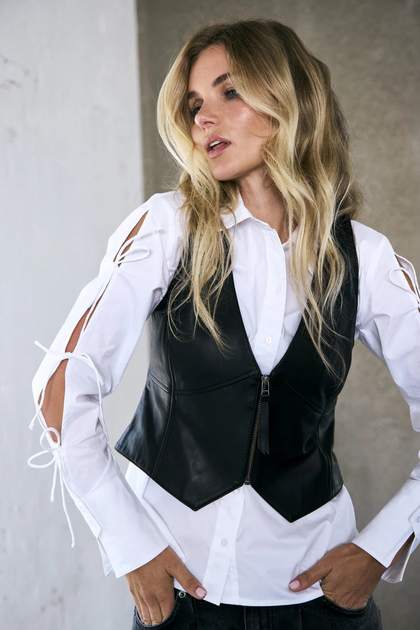 Co'couture | PhoebeCC Leather Zip Vest - Black (246-35731)